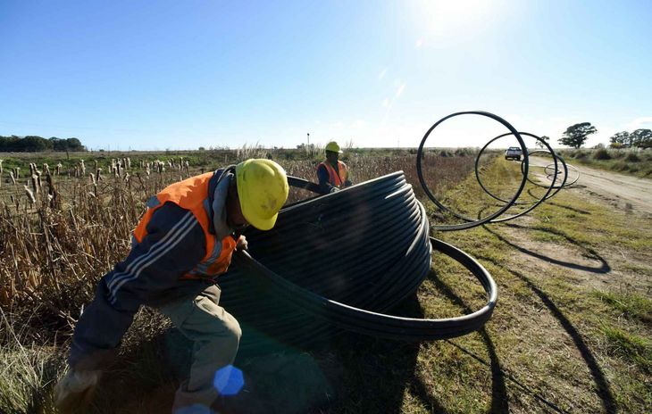 El Enacom Destinar Millones Para Expandir Fibra Ptica En