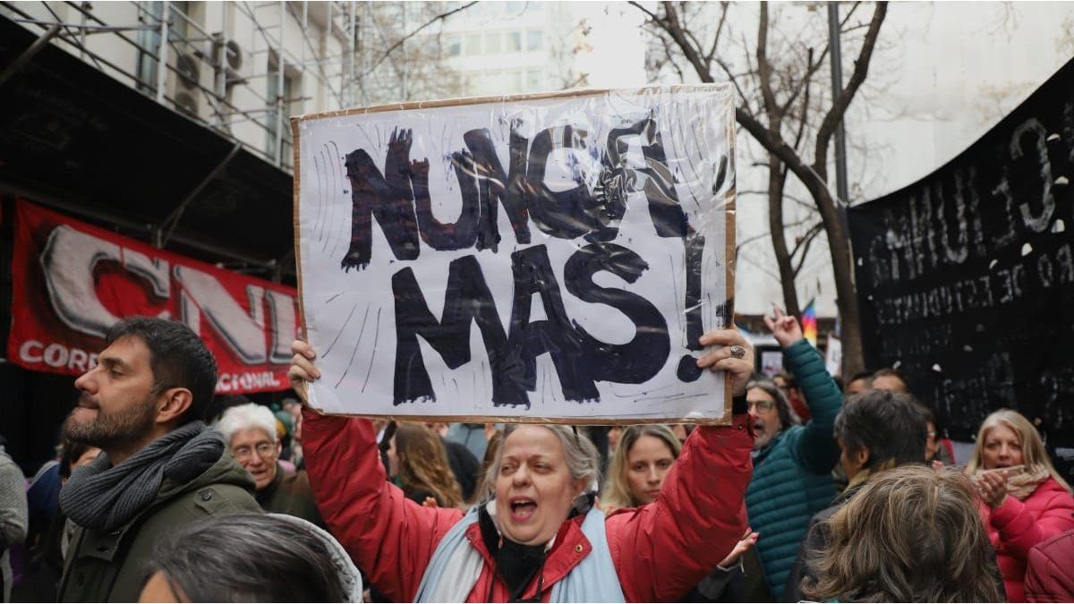 A 40 años de democracia presentan proyecto de ley contra el