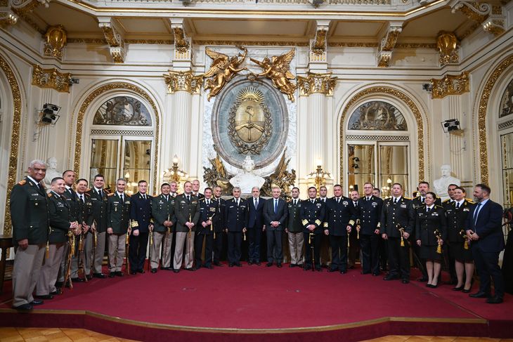 Alberto Fern Ndez Encabez La Ceremonia De Ascenso De Las Fuerzas De