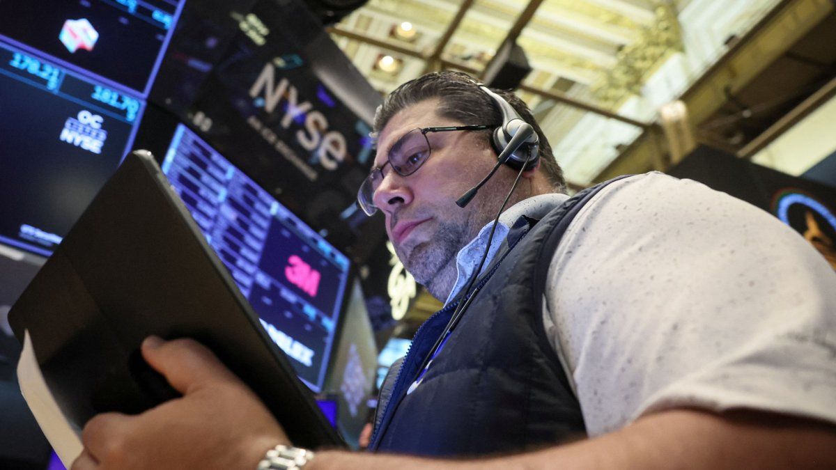 Wall Street Cerr Con Prudencia Ante M Xima Expectativa Por La Decisi N