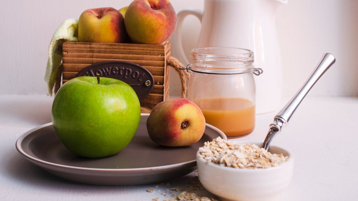 Licuado mágico de avena y manzana tu aliado para saciarte y sentirte