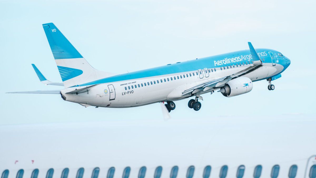 Aerolíneas Argentinas regresan los vuelos nocturnos a partir de