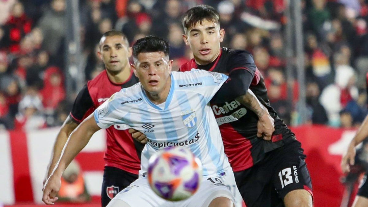 Newells Y Atl Tico Tucum N Cerraron La Fecha Con Un Empate En Cero