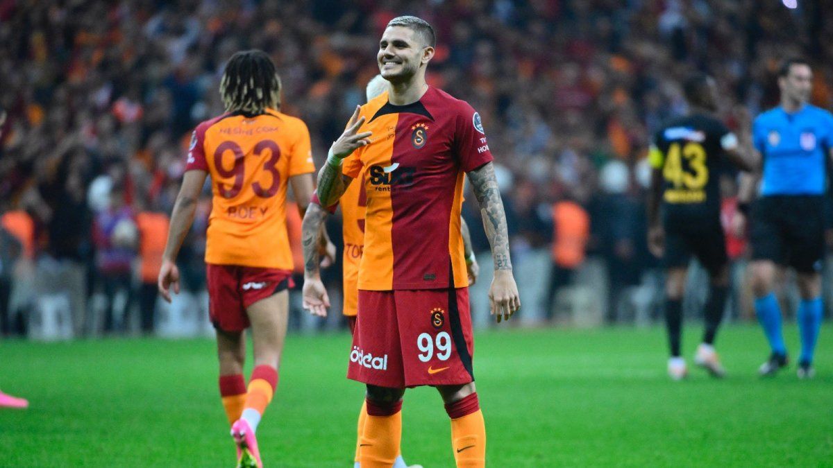 Galatasaray goleó de la mano de un Icardi demoledor