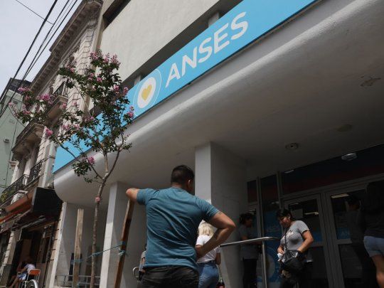 ANSES cuándo cobro jubilaciones AUH SUAF y otras prestaciones del