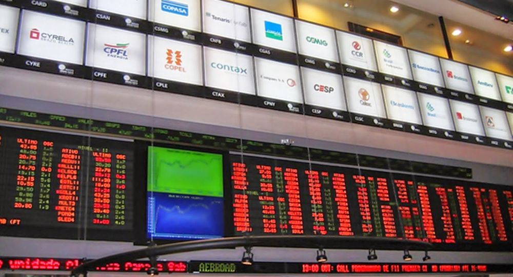 El Bovespa descendió 1,3% y el real se depreció 0,7% a 3,176