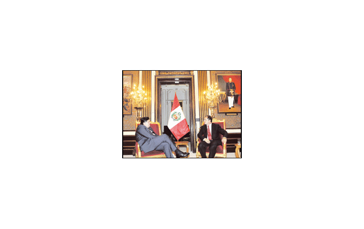 El presidente de Perú, Alan García, recibió anoche en su despacho al gobernador Scioli.