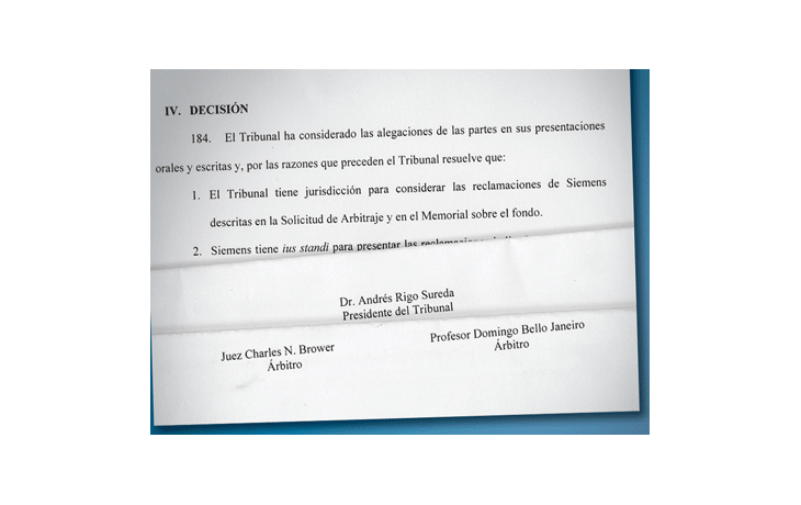 Facsímil de la resolución del CIADI favorable a Siemens.