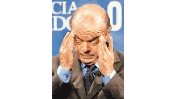 El candidato oficialista a la presidencia del Brasil, José Serra, está preocupado. Ante su estancamiento en las encuestas de intención de voto, ha optado por alertar una y otra vez contra la elección de Lula que, dijo, podría llevar a su país a una crisis similar a la argentina.