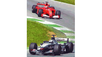 ámbito.com | David Coulthard seguido por Michael Schumacher