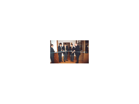 Jorge Metz, presidente del ente administrador, junto a los intendentes de la región.