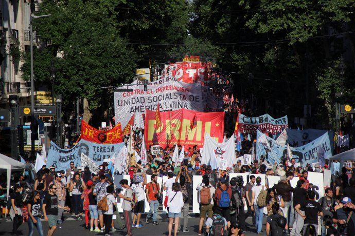 Partidos de izquierda engrosaron las columnas.