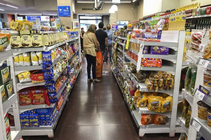 Freno en baja de la inflación: estiman ya un 3% en febrero