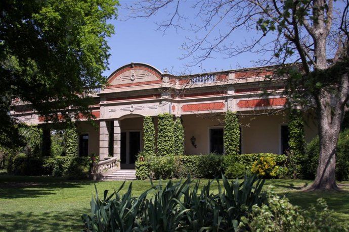 Estancia El Ombú