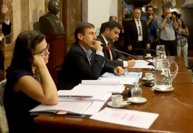 Cristina Fiore, Luis Naidenoff y Marcos Cleri.