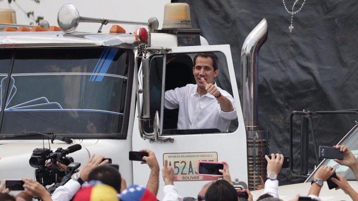 Desde Brasil, llegó a Venezuela el primer camión con ayuda humanitaria Desde Brasil, llegó a Venezuela el primer camión con ayuda humanitaria