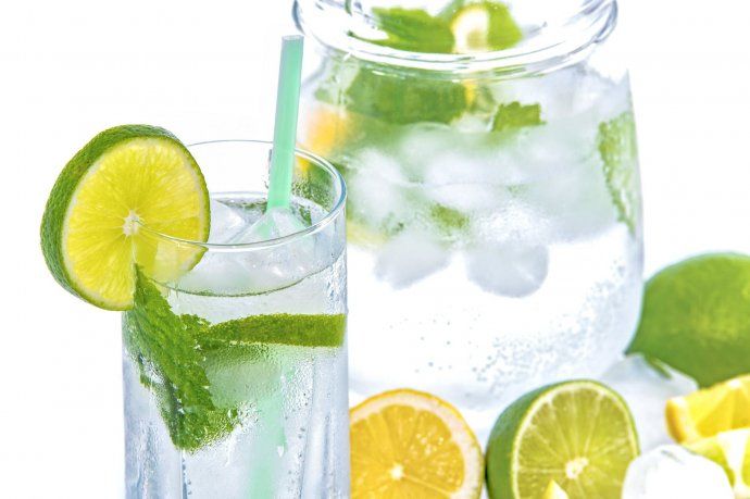 Tomar jugo de limon es malo