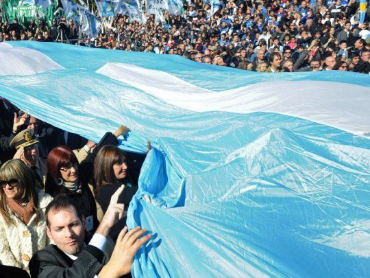 La Verdadera Historia De La Bandera Argentina De Belgrano A 207