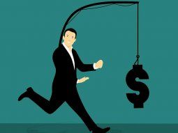 cuanto es el salario minimo vital y movil en la argentina