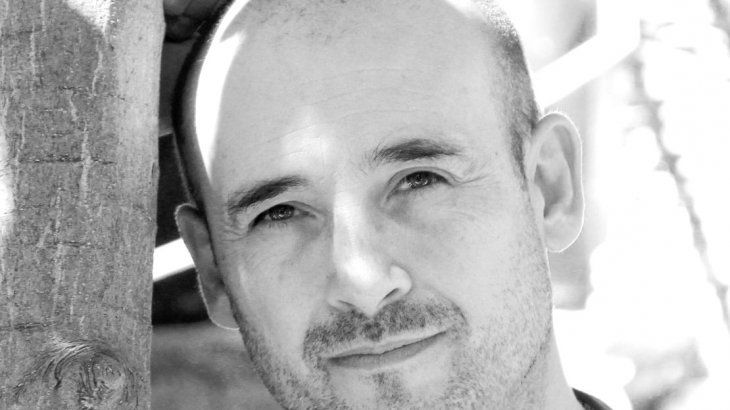 Roly Boussy. "Las dificultades estimulan el músculo comercial".