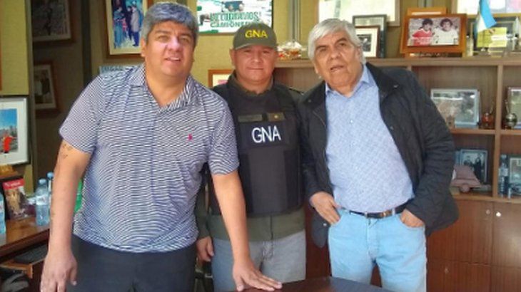 Mientras fiscal insiste con detener a Moyano, Bullrich echó al gendarme selfie