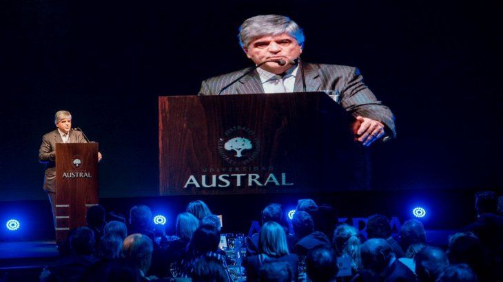 Miguel Gutiérrez, presidente de YPF y alumni del IAE Business School.