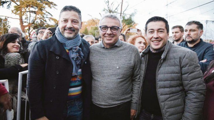 El intendente de Tigre, Julio Zamora, compartió acto con los peronistas Leonardo Nardini (Malvinas Argentinas) y Gustavo Menéndez (Merlo).