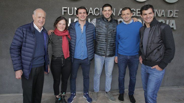 <p>Recorrieron las instalaciones junto a Camila Ruiz, estudiante de Ingenier&iacute;a Biom&eacute;dica de la UNSAM, Bernando Villares Had, dise&ntilde;ador industrial de la UNLP y el emprendedor Facundo Noya.</p>