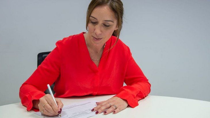 Vidal firmó la aceptación a su candidatura para profundizar la transformación Vidal firmó la aceptación a su candidatura para profundizar la transformación