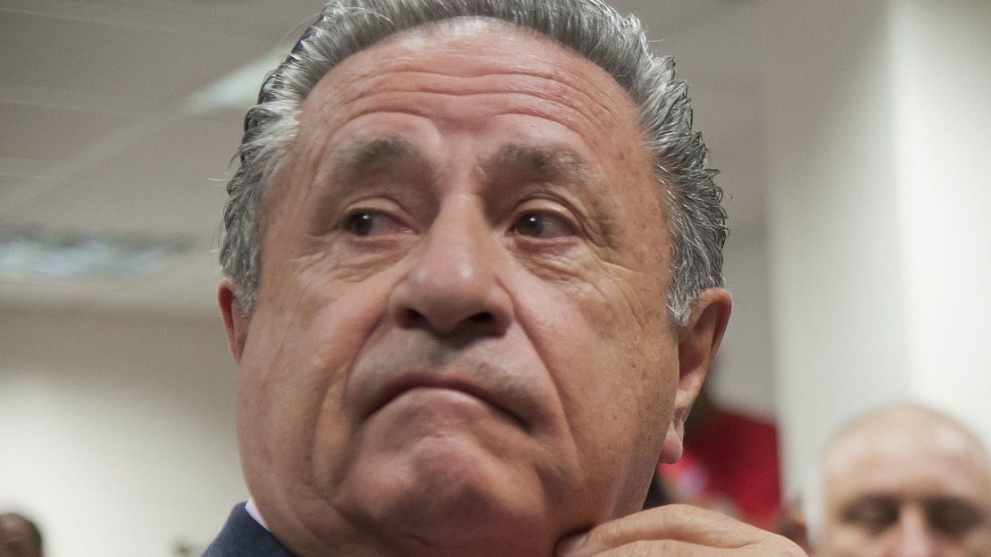 Duhalde manifestó su deseo de colaborar para arreglar el