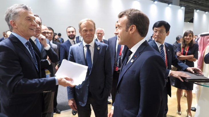 <p>Macri con Donald Tusk y Emmanuel Macron.</p>