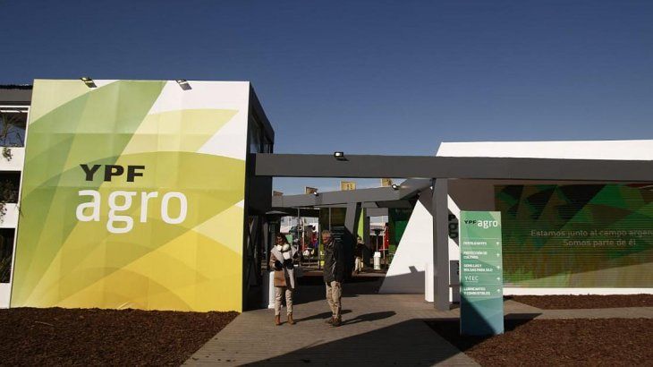 <p>YPF Agro se consolida como referente en la industria y contribuye con el desarrollo del sector.</p>