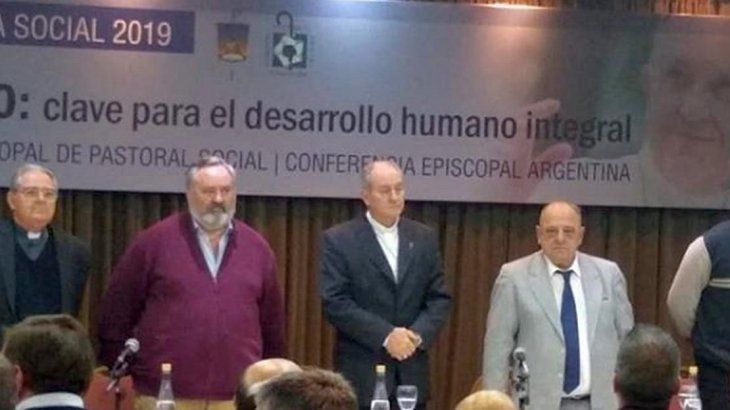 <p>El presidente de la Conferencia Episcopal, Oscar Ojea, el secretario de Gobierno bonaerense, Joaquín De la Torre –el representación de la gobernadora-, el titular de la Pastoral Social, Jorge Lugones, y el intendente Carlos Arroyo.</p>