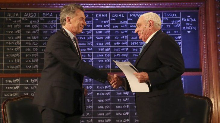 Macri junto a Gabbi este jueves en el aniversario de la Bolsa de Comercio.