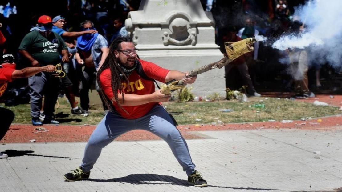 Detuvieron al militante del mortero, prófugo desde los incidentes en el Congreso en diciembre de 2017