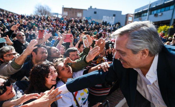 <p>Alberto Fernández en Córdoba recibió el apoyo de más de 60 intendentes. </p>