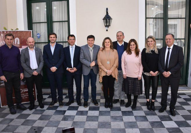 <p>Del encuentro también participó el diputado nacional Daniel Arroyo. </p>