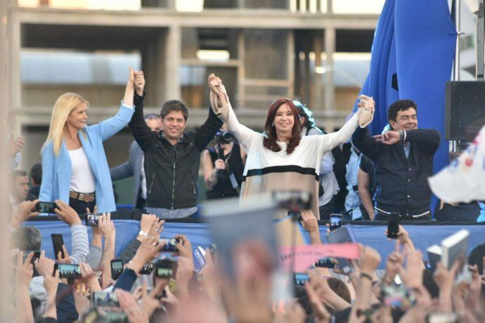<p>Magario, Kicillof, Cristina y Espinoza.</p>