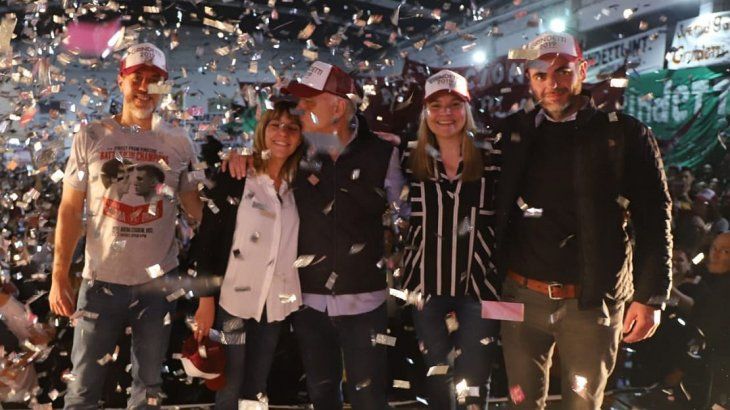 El relanzamiento de la campaña se realizó en el microestadio del El Porvenir.