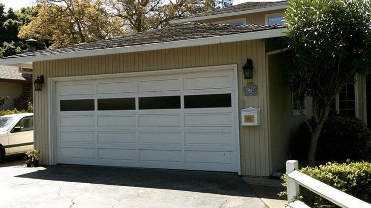 <p>El 232 de la avenida Santa Margarita, en San José (California). En ese garage nació Google.</p>