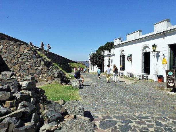 <p>Colonia, Uruguay</p>