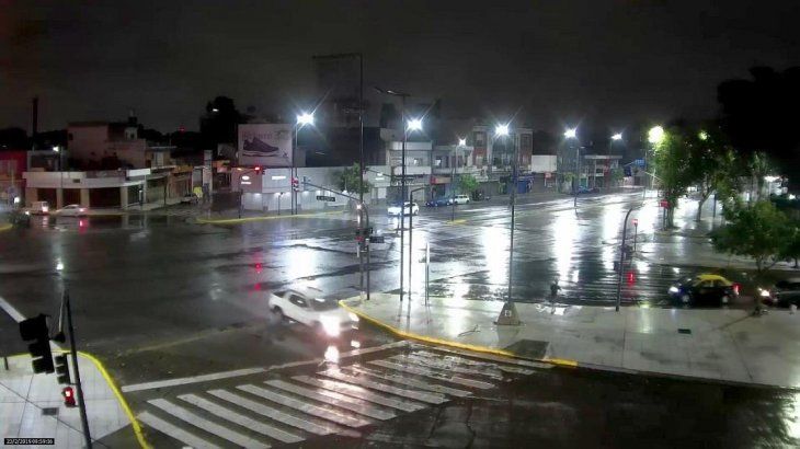 <p>La esquina de Amancio Alcorta y Sáenz se ubica en camino entre la calle Berón de Astrada al 1.900, donde se produjo el robo, y la esquina de Diógenes Taborda e Iguazú, donde fue abandonada la camioneta.</p>