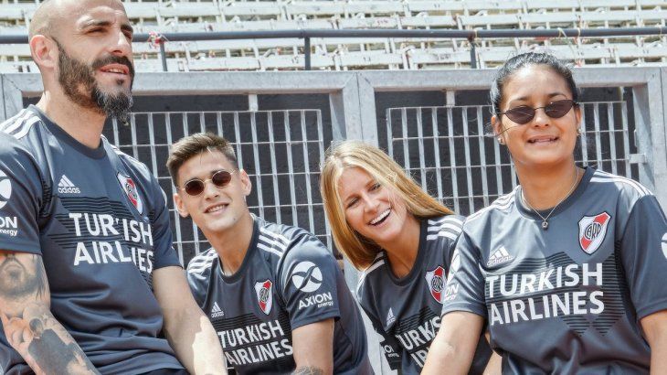 Así es la camiseta alternativa de River.