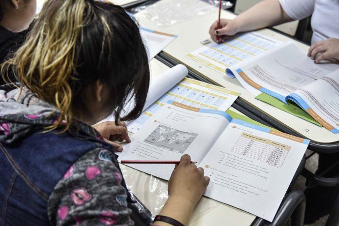 Prueba PISA: Argentina cayó en ranking educativo mundial y matemática sigue dando la nota