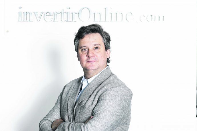 José Bano: “Con el actual déficit fiscal y sin financiamiento, hay poco margen de acción con los subsidios, por lo que sería complicado intervenir tarifas”.
