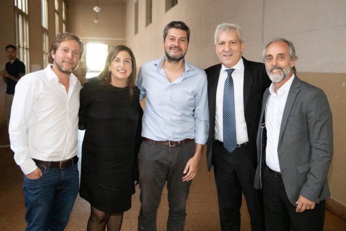Manuel Socías (politólogo responsable de la campaña de Matías Lammens), Claudia Neira (abogada, docente de la UBA, exlegisladora y exdirectora del Banco Ciudad por la oposición), Claudio Ferreño (dirigente del PJ Porteño. Fue subsecretario de Relaciones Institucionales de la Jefatura de Gabinete) y Claudio Morresi (exfutbolista. Fue Secretario de Deporte de los gobiernos Néstor Kirchner y Cristina Fernández de Kirchner).