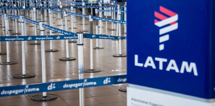 Las operaciones de LATAM Airlines Argentina incluyen 14 aeropuertos nacionales y 6 internacionales. Su flota está compuesta por 13 aviones Airbus 320, y 8 aviones Boeing 767 incorporados en 2019 al certificado de explotador argentino bajo la modalidad de Interchange.