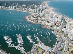 Punta del Este es el sitio favorito de los argentinos. Los intercambios de bienes se dan sobretodo en esta ciudad balnearia.