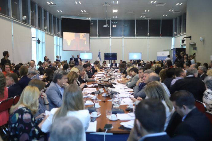 El proyecto de Ley de Solidaridad Social y Desarrollo Productivo se debate en comisión.