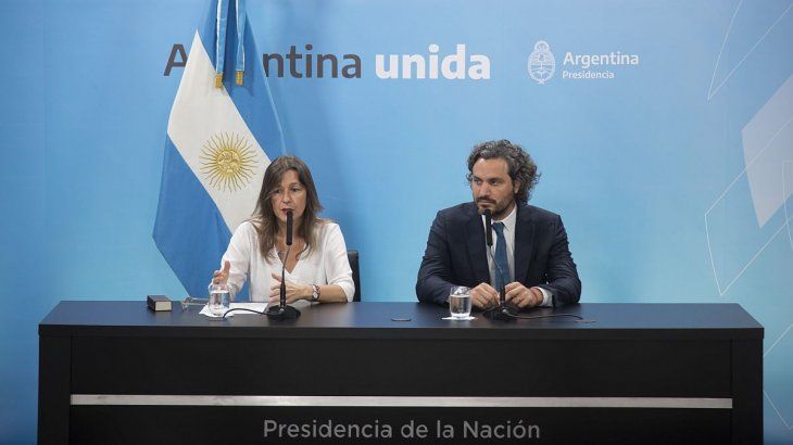 La ministra de Seguridad, Sabina Frederic, junto al jefe de Gabinete, Santiago Cafiero.